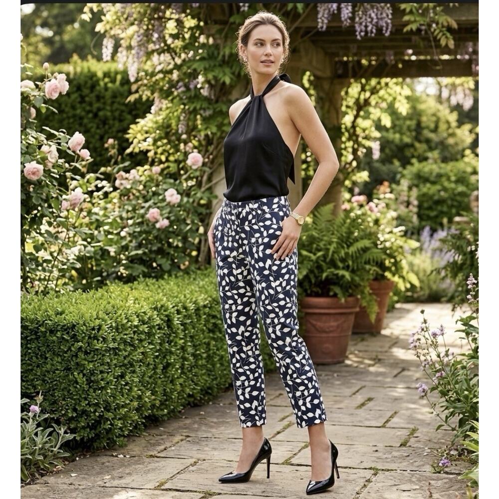 Talbots Hampshire Ankle Pant Black White Leaf Print Career Stretch 8 Petite Slim